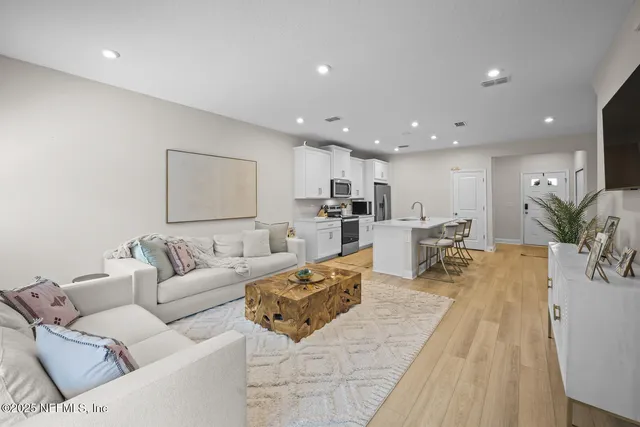 $300,000 | 11993 Calvesta Street, Jacksonville, FL 32256