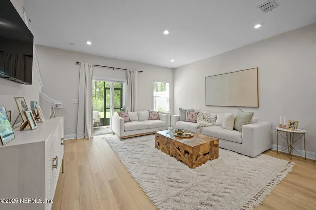 $300,000 | 11993 Calvesta Street, Jacksonville, FL 32256