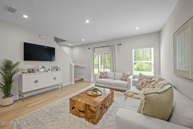 $300,000 | 11993 Calvesta Street, Jacksonville, FL 32256