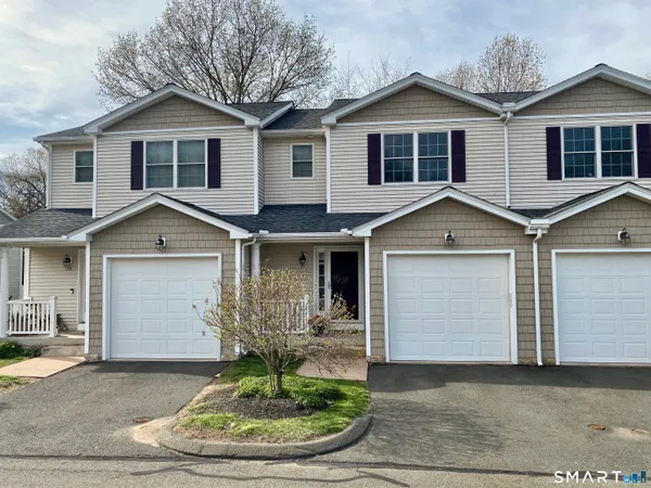 $360,000 | 71 Gianna Drive, Unit 71, Manchester, CT 06042