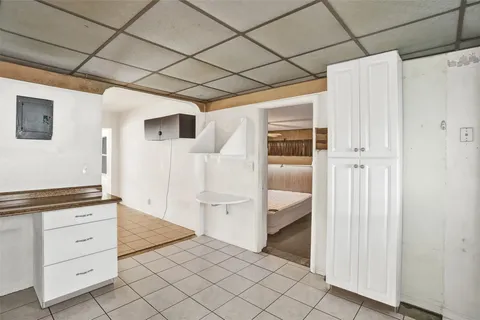 $575,000 | 632 Southwest 8th Street, Hallandale Beach, FL 33009