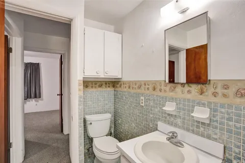 $575,000 | 632 Southwest 8th Street, Hallandale Beach, FL 33009