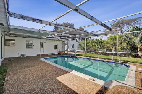 $575,000 | 632 Southwest 8th Street, Hallandale Beach, FL 33009