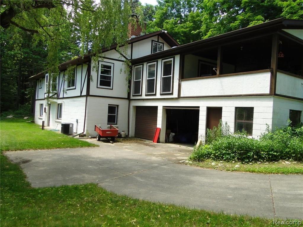 3646 Slattery Road Attica, MI 48412 - Photo 24 of 30 Rear