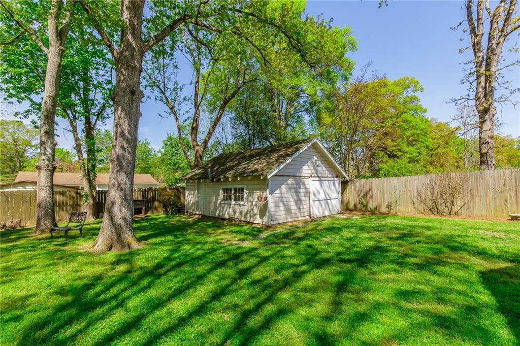 1503 Garfield Road Burlington, NC 27215 - Photo 30 of 36 Gallery Image 30