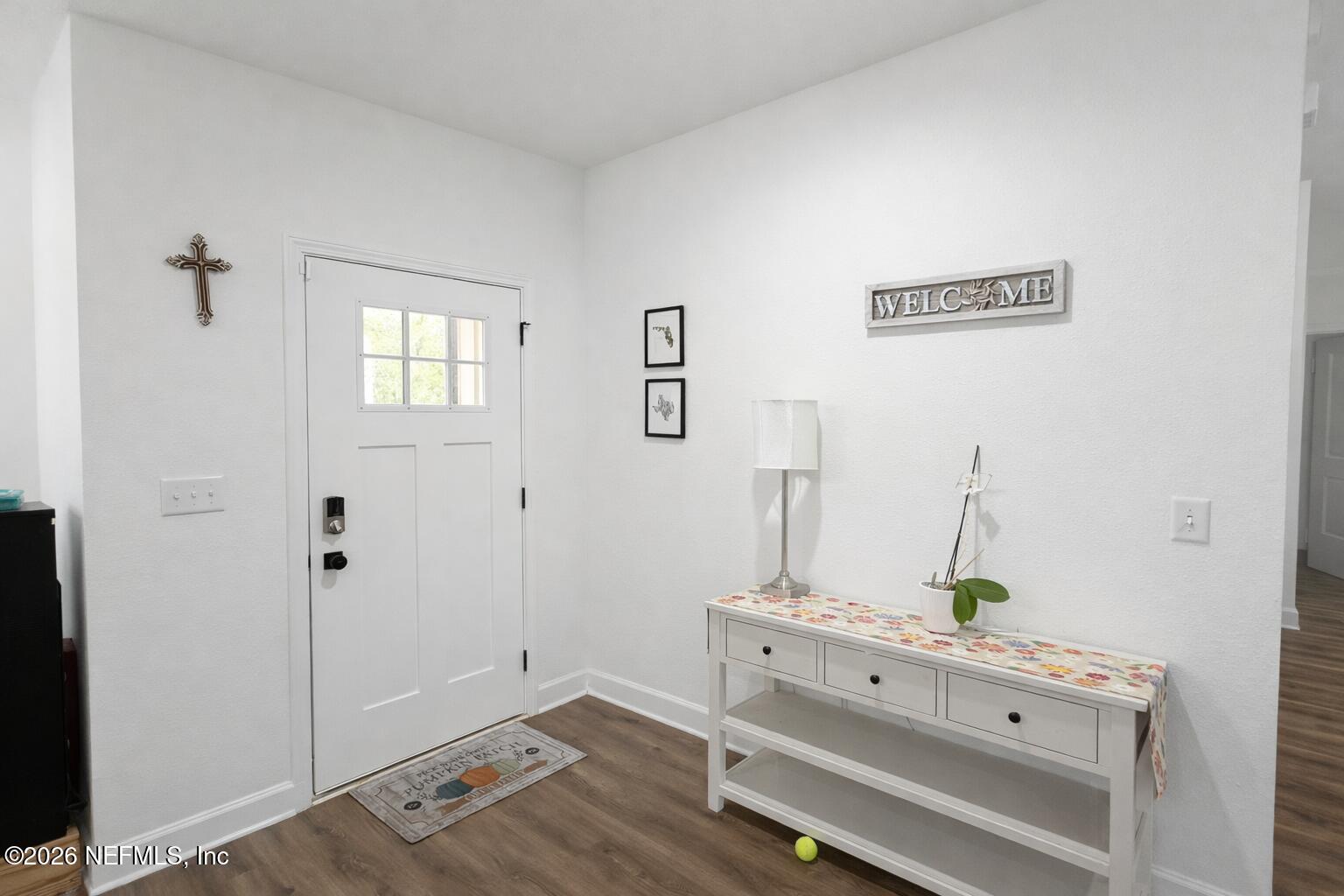 5012 Laurel Street Middleburg, FL 32068 - Photo 2 of 33 a view of room with window