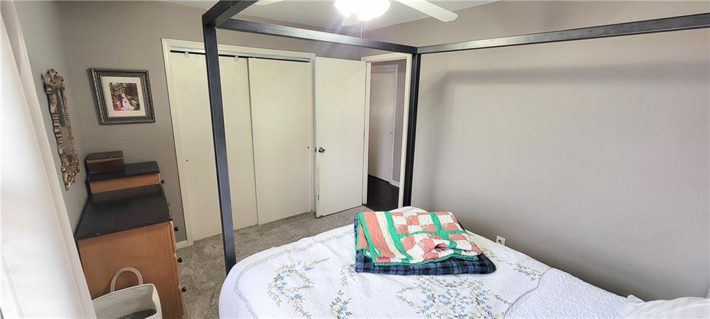 427 North Vermont Street Iola, KS 66749 - Photo 14 of 26