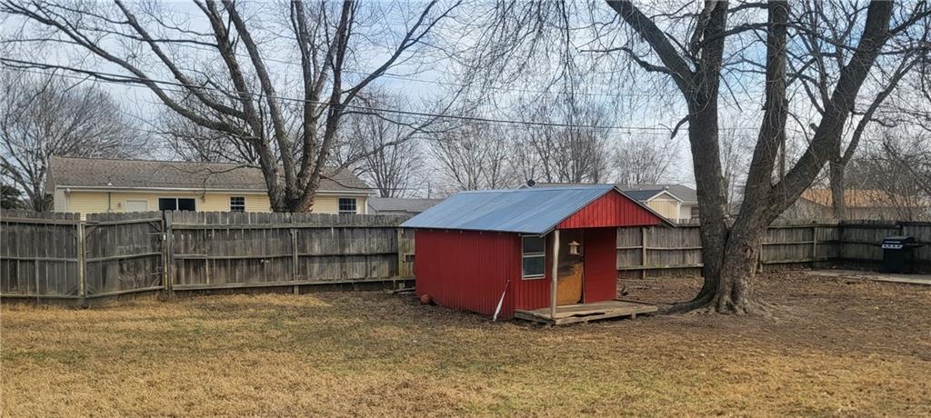 427 North Vermont Street Iola, KS 66749 - Photo 25 of 26