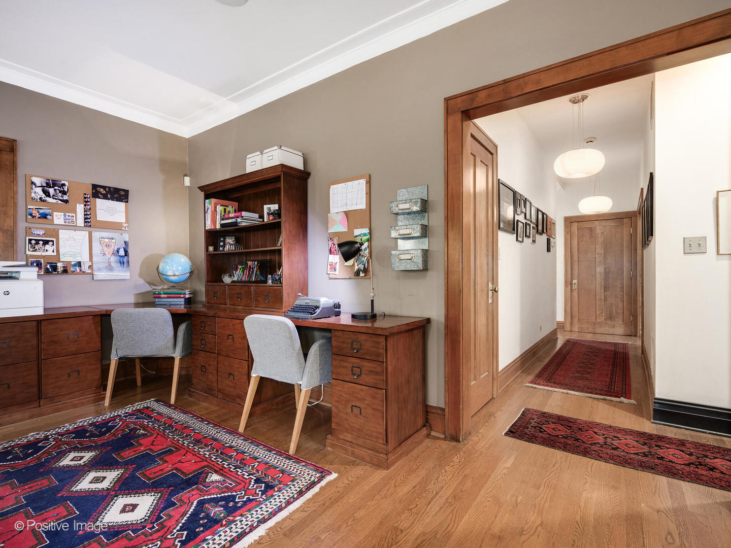 225 Clinton Avenue Oak Park, IL 60302 - Photo 27 of 37 a living room with furniture and a rug