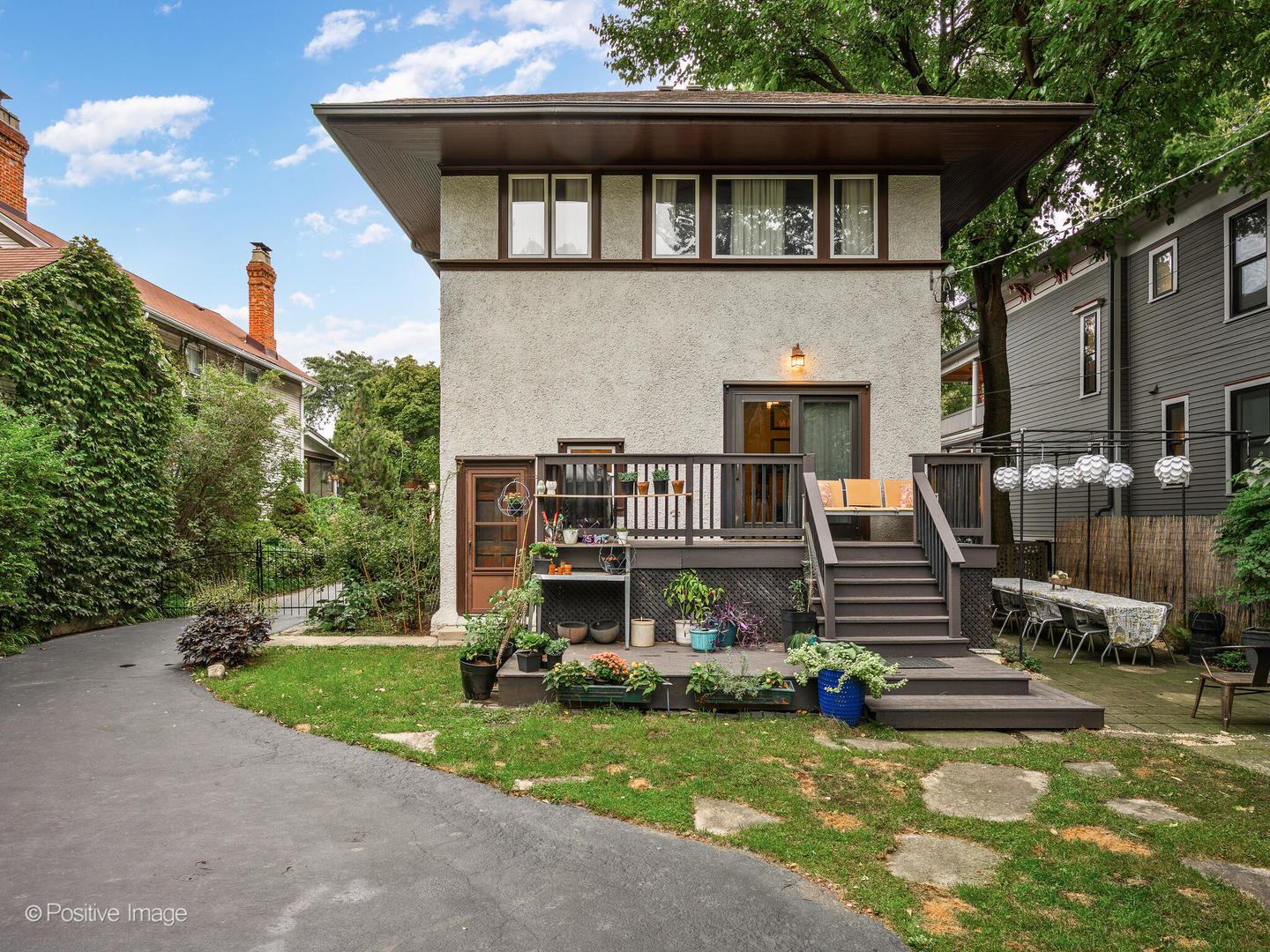 225 Clinton Avenue Oak Park, IL 60302 - Photo 31 of 37 a front view of a house with swimming pool