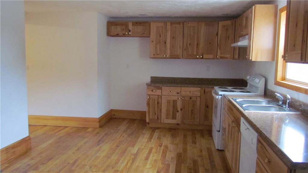 3587 Beck Road Butler, PA 16002 - Photo 4 of 25