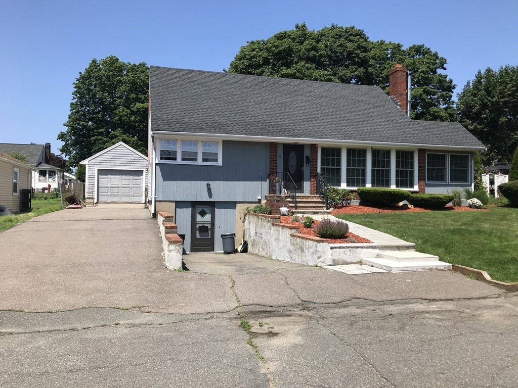5 Curtis Road Saugus, MA 01906 - Photo 1 of 41 Gallery Image 1