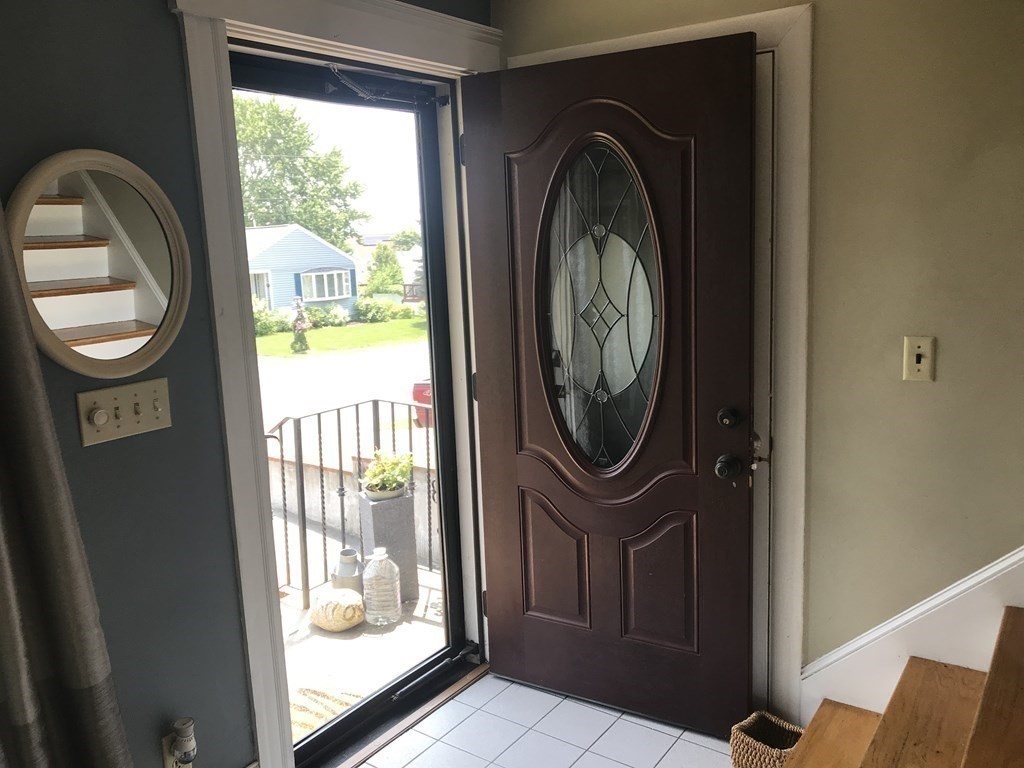 5 Curtis Road Saugus, MA 01906 - Photo 3 of 41 Gallery Image 3