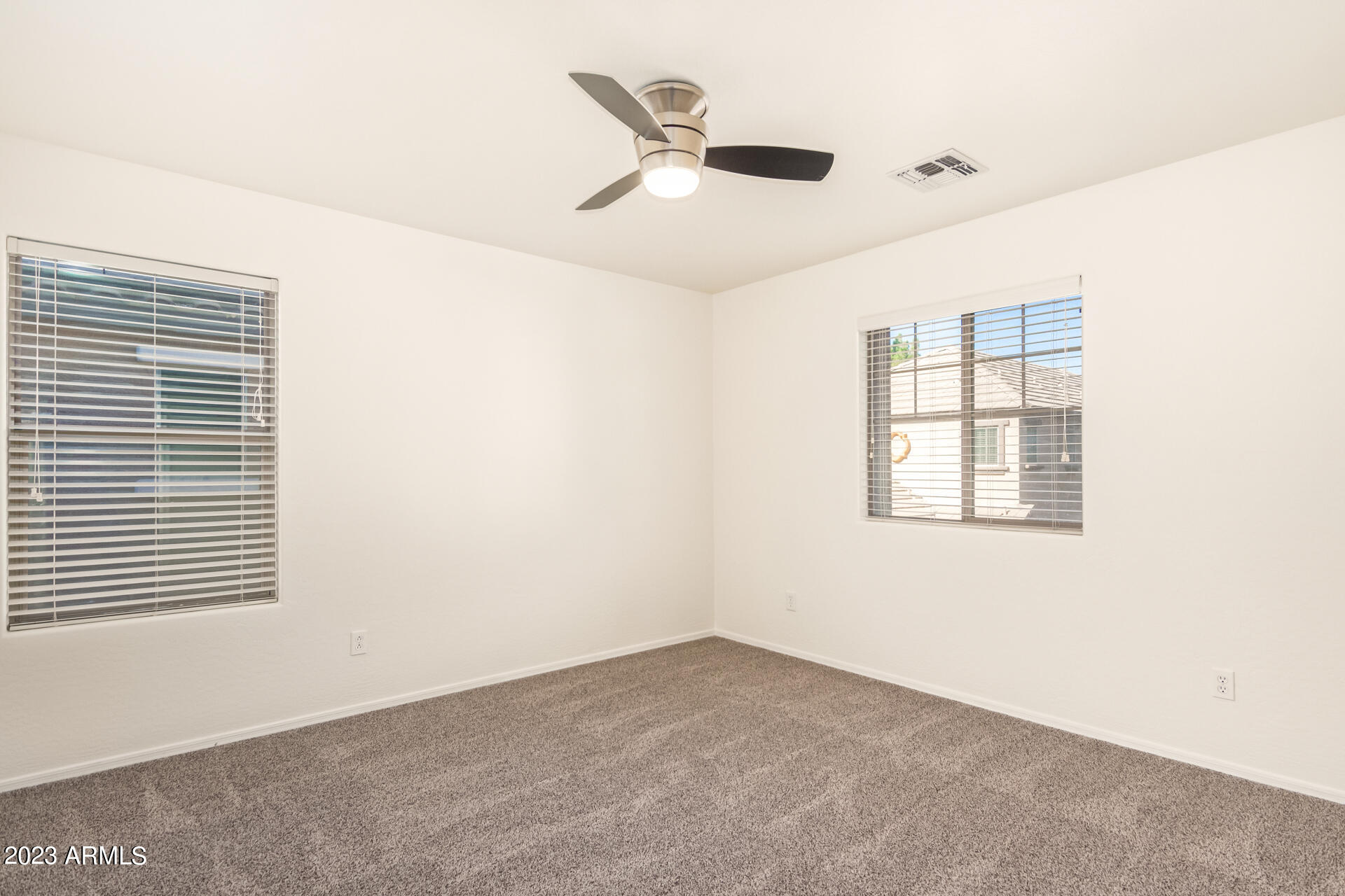 92 East Catclaw Street Gilbert, AZ 85296 - Photo 17 of 25 17 - Catclaw 92
