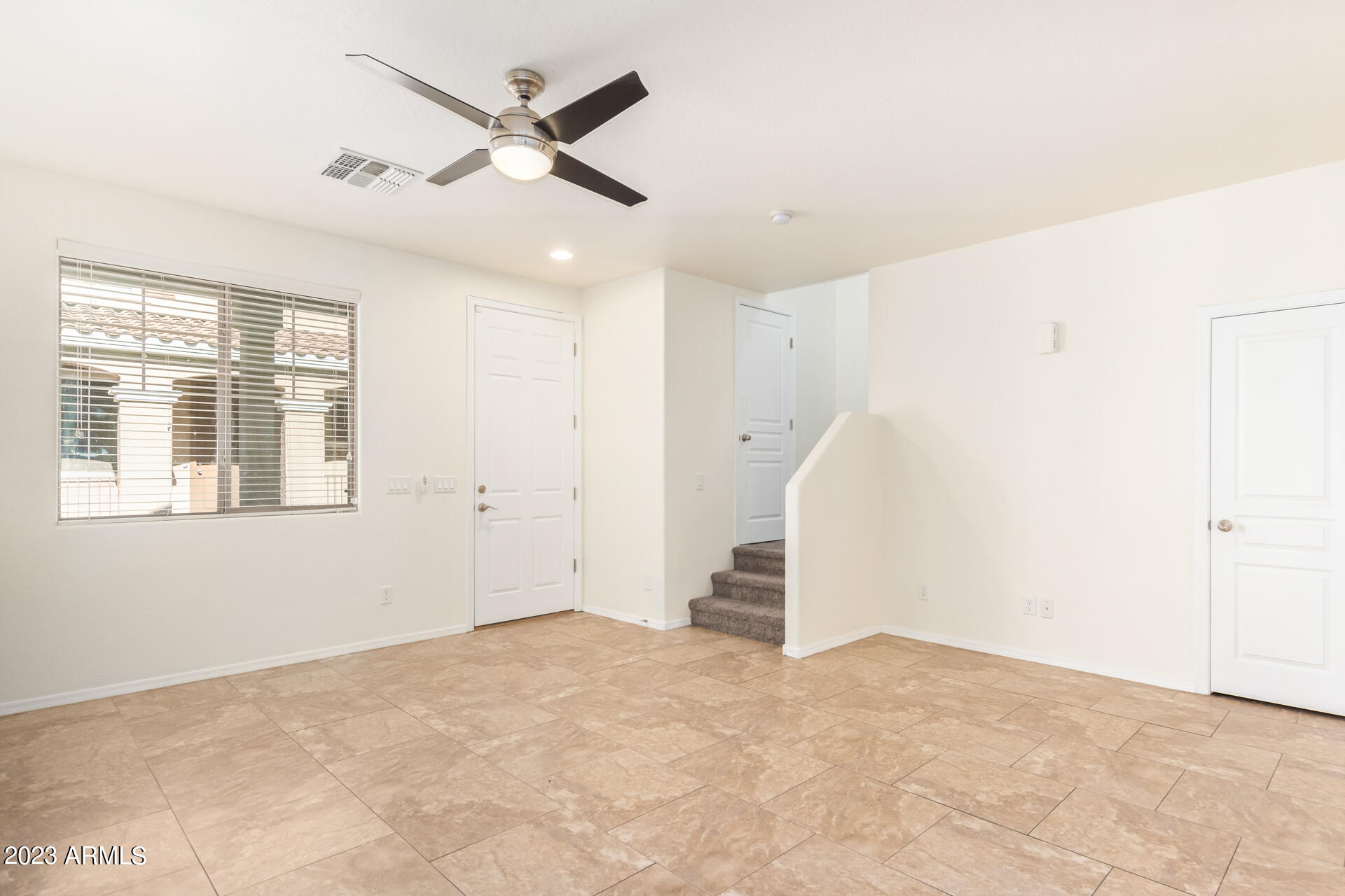 92 East Catclaw Street Gilbert, AZ 85296 - Photo 5 of 25 05 - Catclaw 92