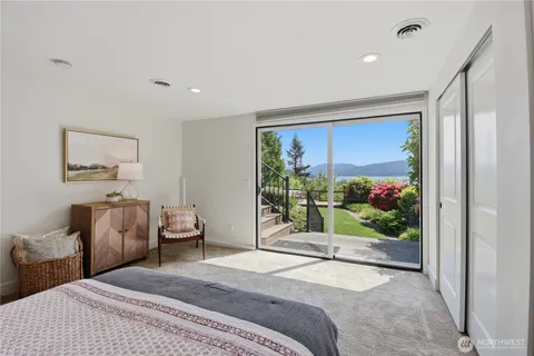 $2,775,000 | 639 West Lake Sammamish Parkway Northeast, Bellevue, WA 98008