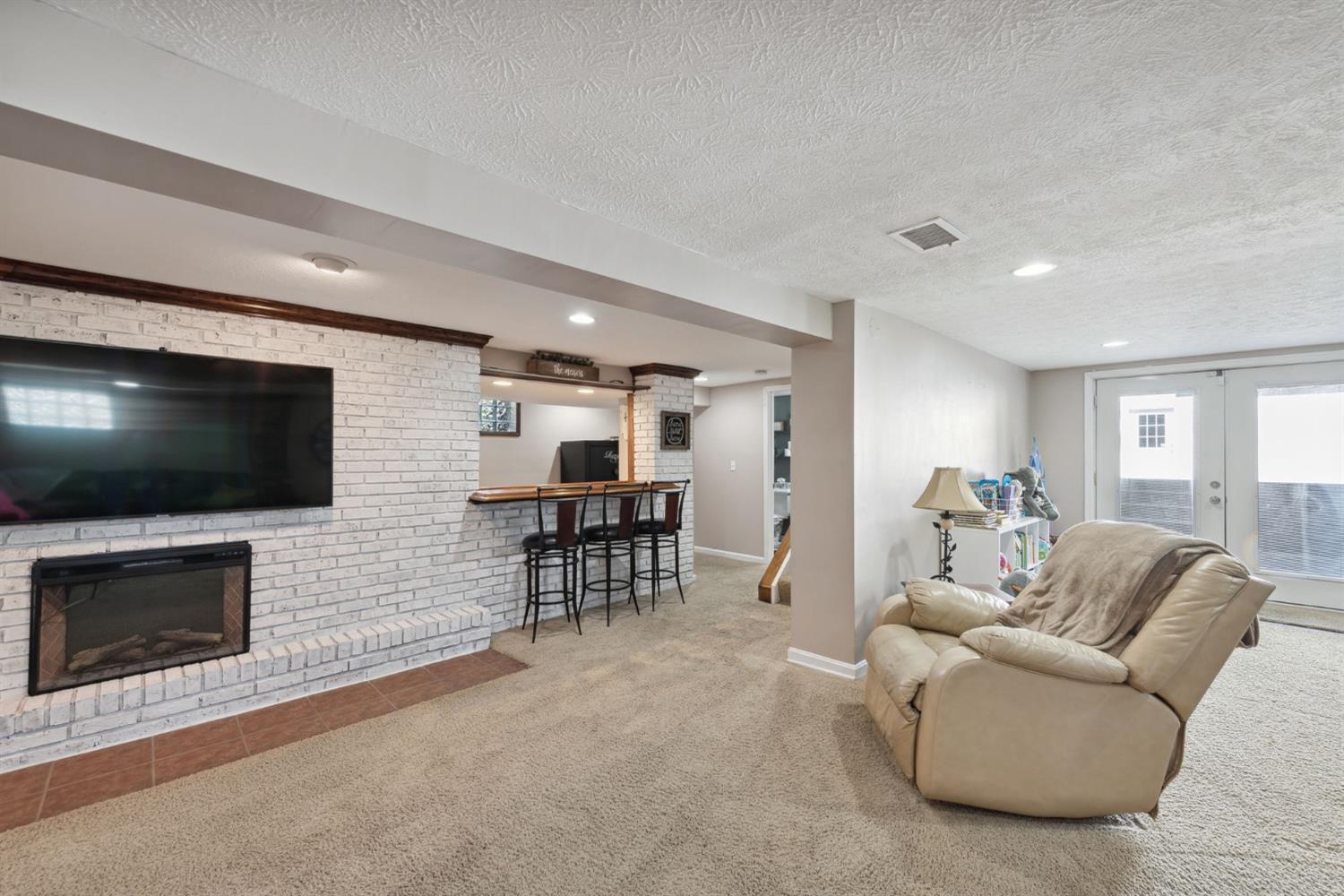 5705 Haubner Road Cincinnati, OH 45247 - Photo 25 of 37