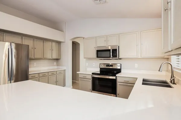 $2,250 | 3718 West Burgess Lane, Phoenix, AZ 85041