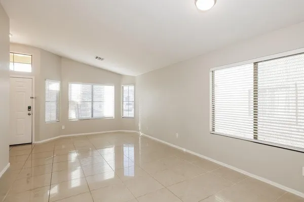 $2,250 | 3718 West Burgess Lane, Phoenix, AZ 85041