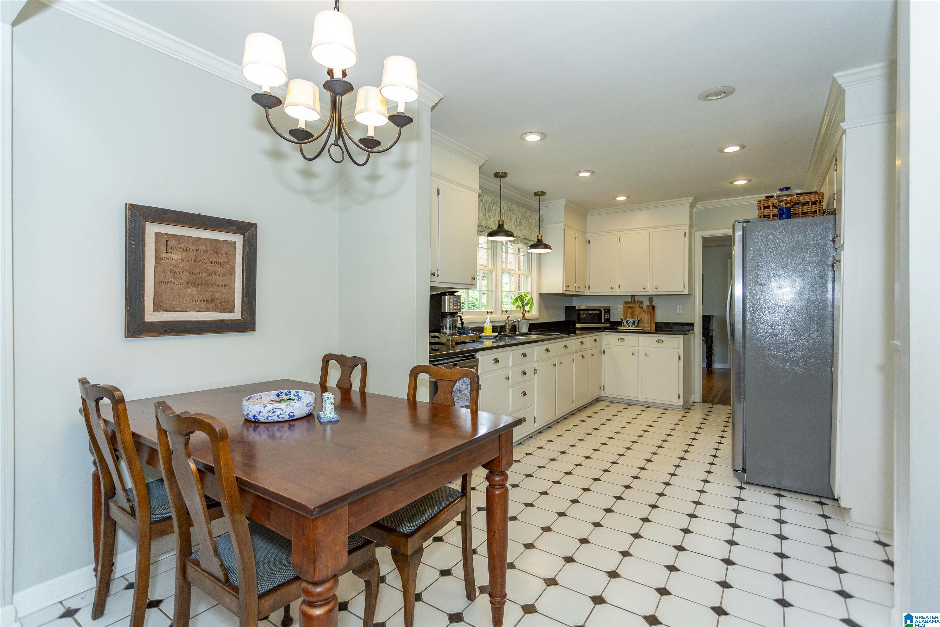 2532 Chatwood Road Birmingham, AL 35226 - Photo 9 of 42