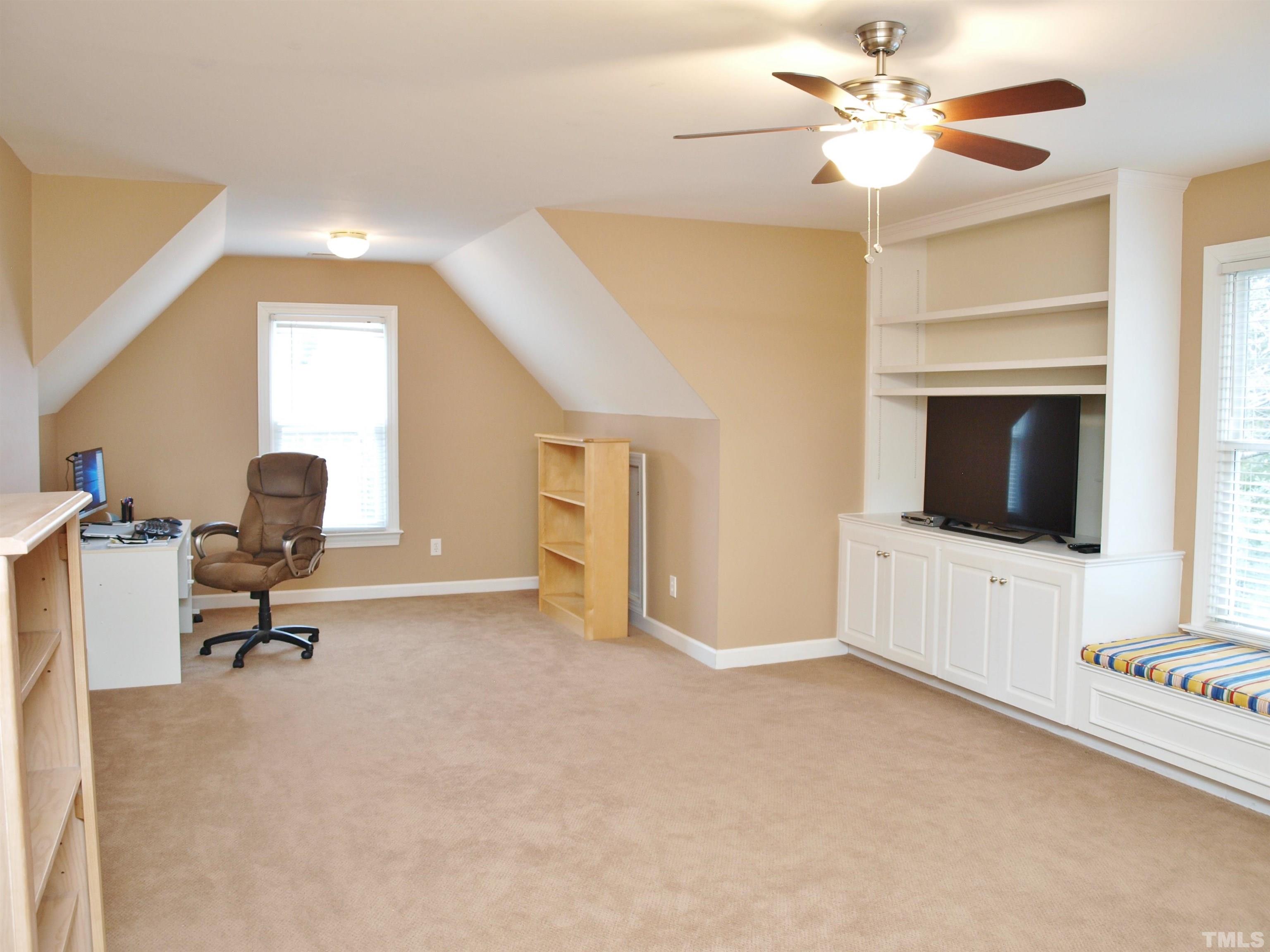 8701 Bluff Pointe Court Raleigh, NC 27615 - Photo 22 of 27 Gallery Image 22