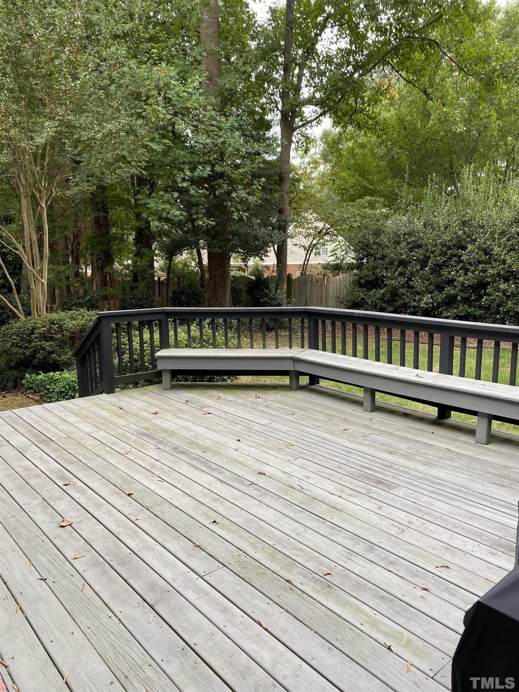 8701 Bluff Pointe Court Raleigh, NC 27615 - Photo 4 of 27 Gallery Image 4
