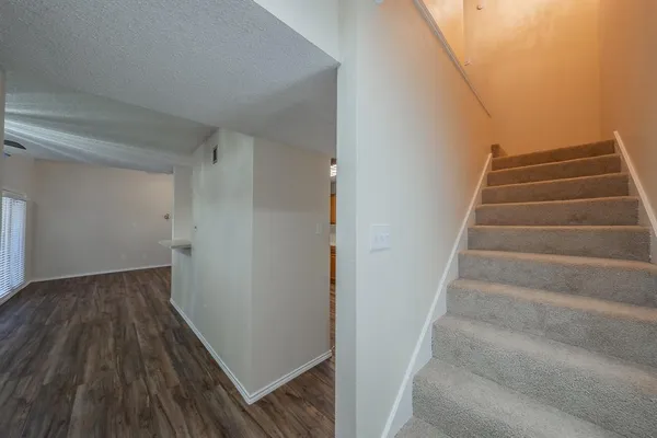 $2,200 | 94 Morrow Drive, Bedford, TX 76021