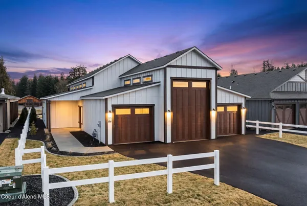 $998,000 | 137 Backtrack Road, Sandpoint, ID 83864