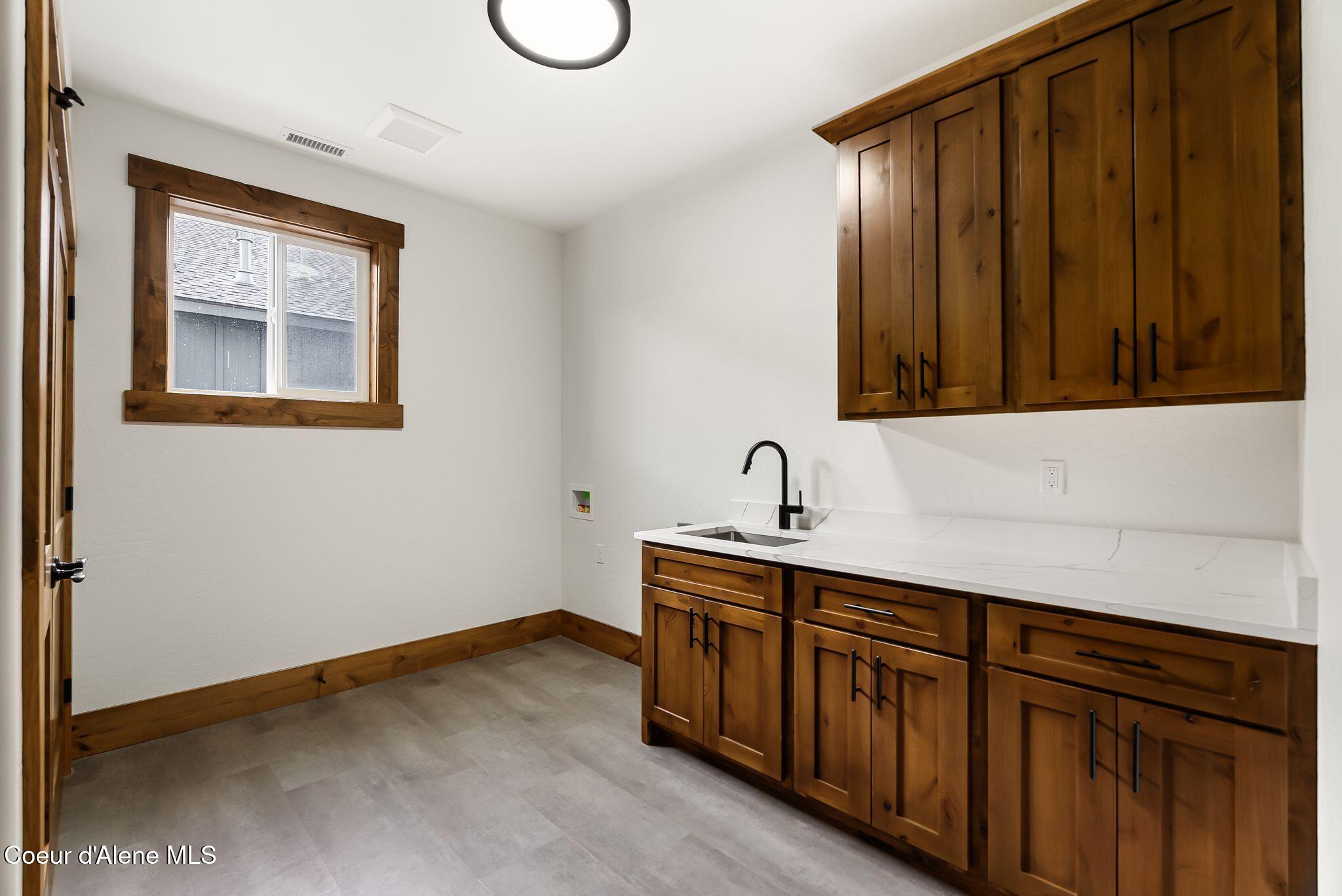 137 Backtrack Road Sandpoint, ID 83864 - Photo 29 of 52 22