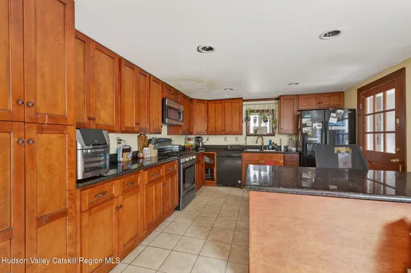 $400,000 | 640 County Route 3, Ancramdale, NY 12503