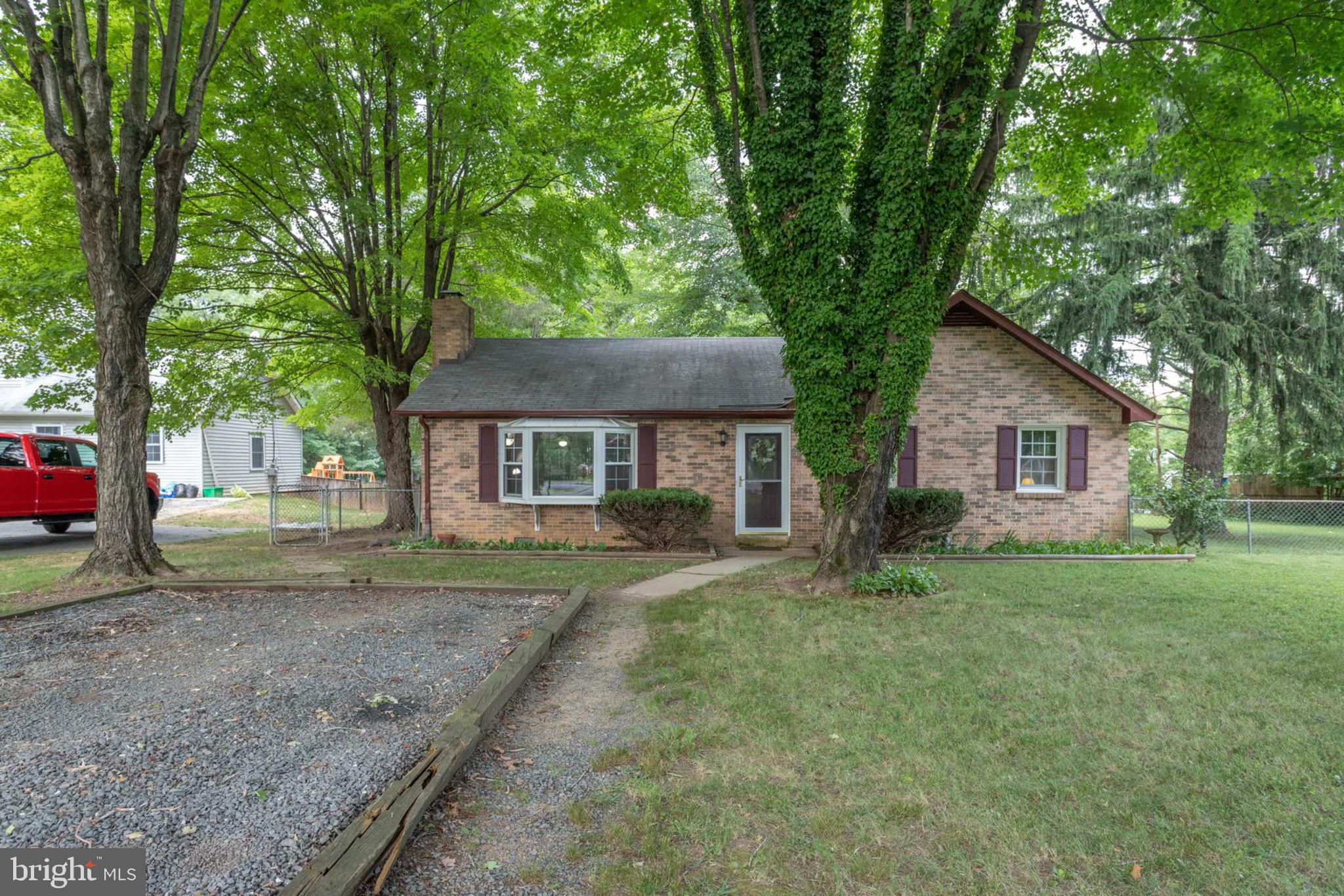 7906 Rugby Road Manassas, VA 20111 - Photo 2 of 32 Gallery Image 2