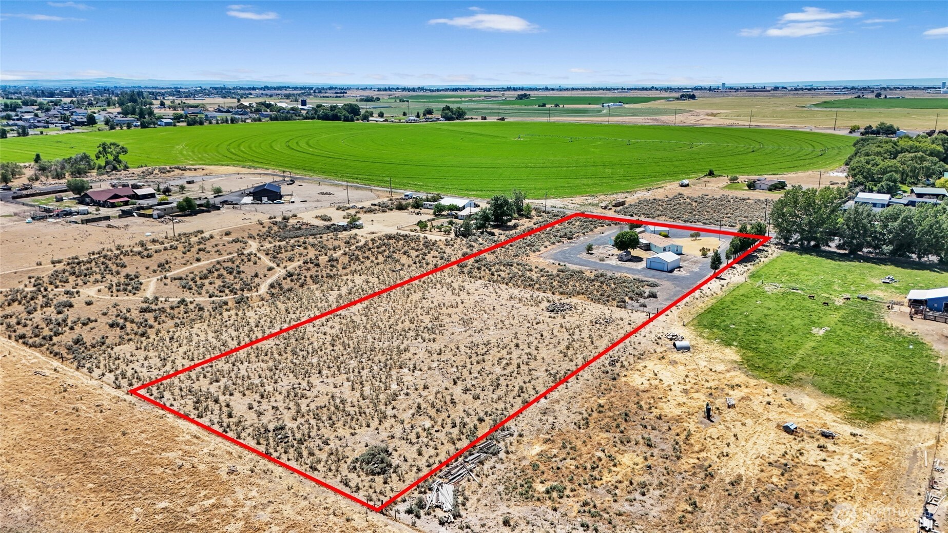 6417 Ferguson Road Northeast Moses Lake, WA 98837 - Photo 2 of 40