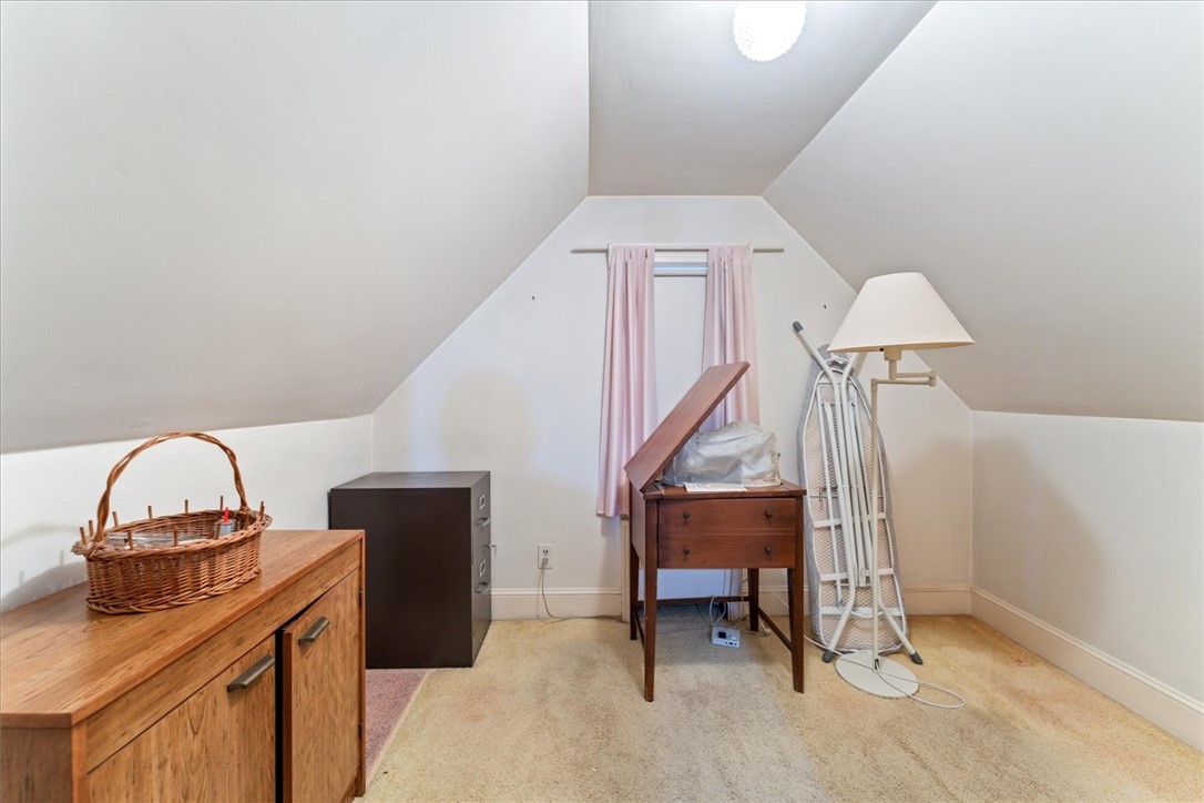 360 High Street Bristol, RI 02809 - Photo 21 of 33 Gallery Image 21