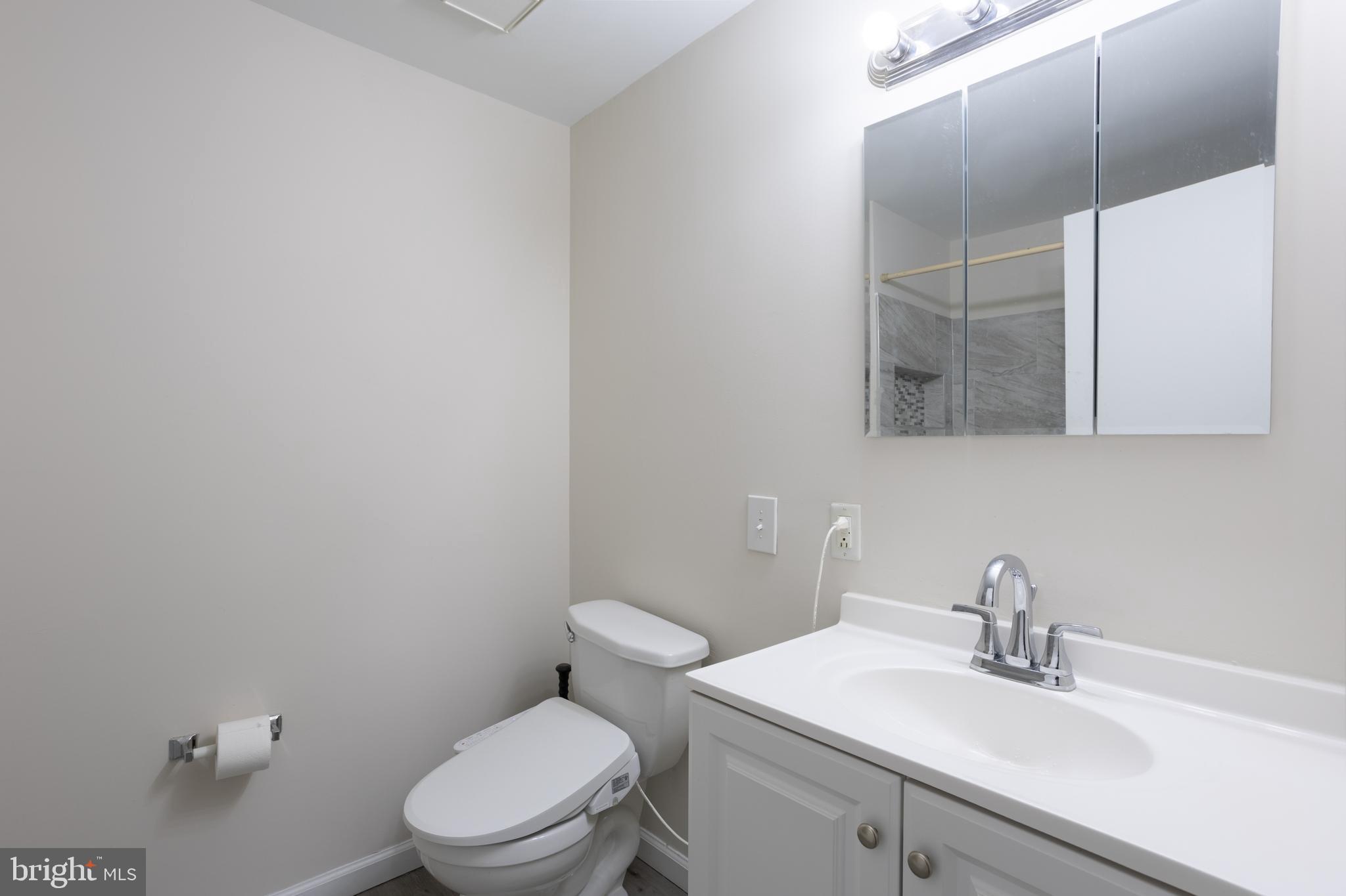 32 Coliston Road, Unit B Reisterstown, MD 21136 - Photo 22 of 27 Bathroom