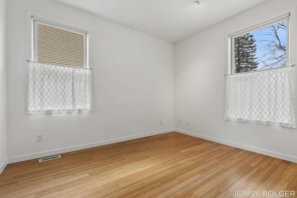 $435,000 | 810 Livingston Avenue Northeast, Grand Rapids, MI 49503