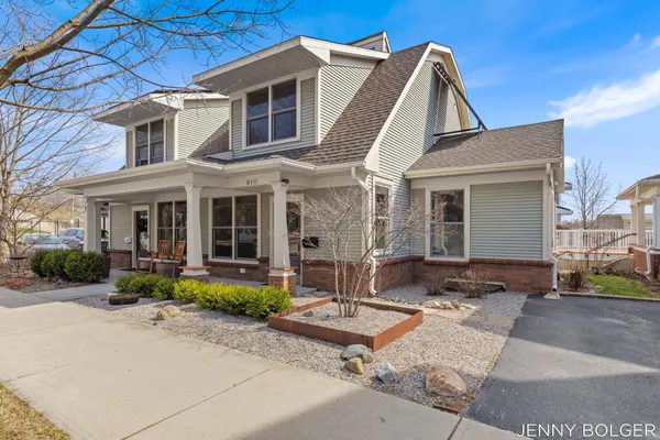 $435,000 | 810 Livingston Avenue Northeast, Grand Rapids, MI 49503