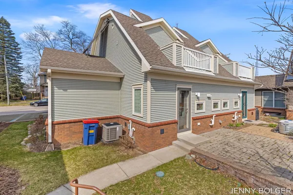 $435,000 | 810 Livingston Avenue Northeast, Grand Rapids, MI 49503