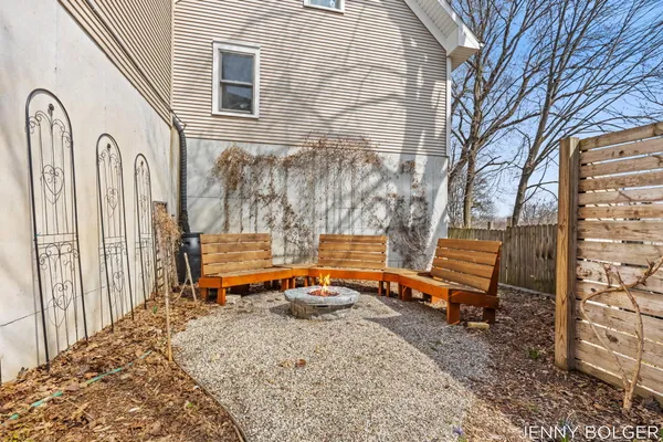 $435,000 | 810 Livingston Avenue Northeast, Grand Rapids, MI 49503