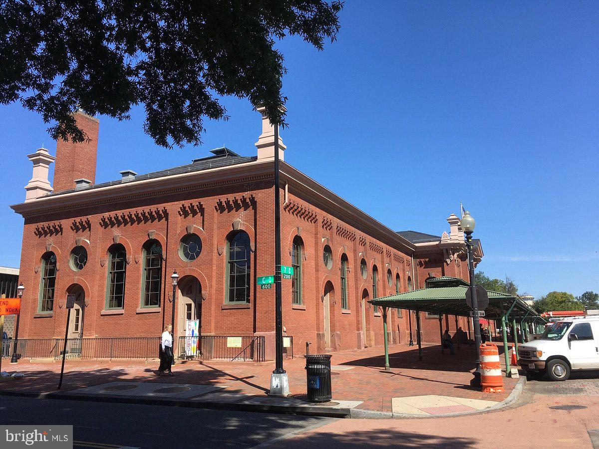 431 4th Street Northeast Washington, DC 20002 - Photo 36 of 37 a front view of building with street