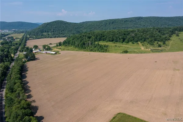 $1,750,000 | 6122 Mutton Hollow Road, Great Valley, NY 14741