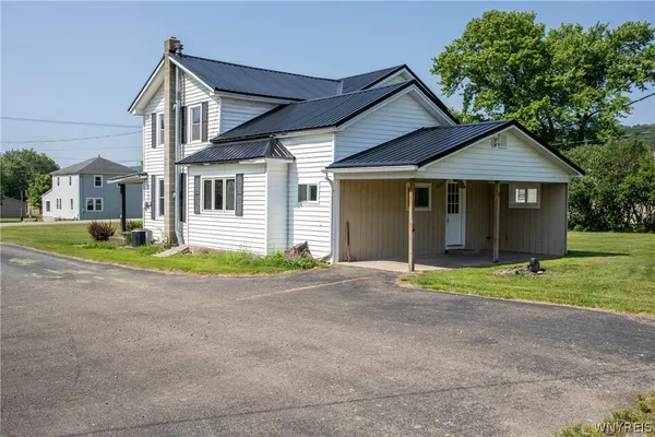 $1,750,000 | 6122 Mutton Hollow Road, Great Valley, NY 14741