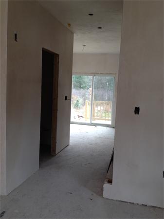 19 Shawnee Road, Unit 1 Pepperell, MA 01463 - Photo 12 of 18 a view of empty room with window