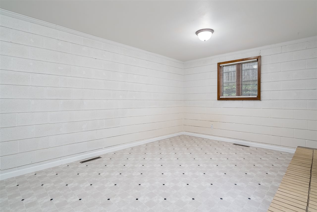 5114 Highcrest Road Rockford, IL 61107 - Photo 30 of 36 a view of a small space