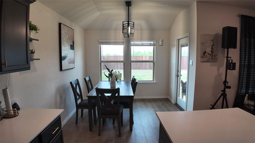 1215 Rustic Vw Lane Denton, TX 76207 - Photo 10 of 25