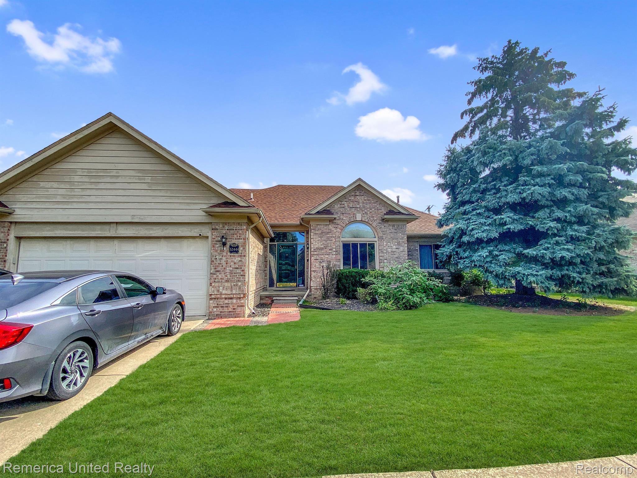 32444 Pine Ridge Drive Warren, MI 48093 - Photo 5 of 33 Gallery Image 5