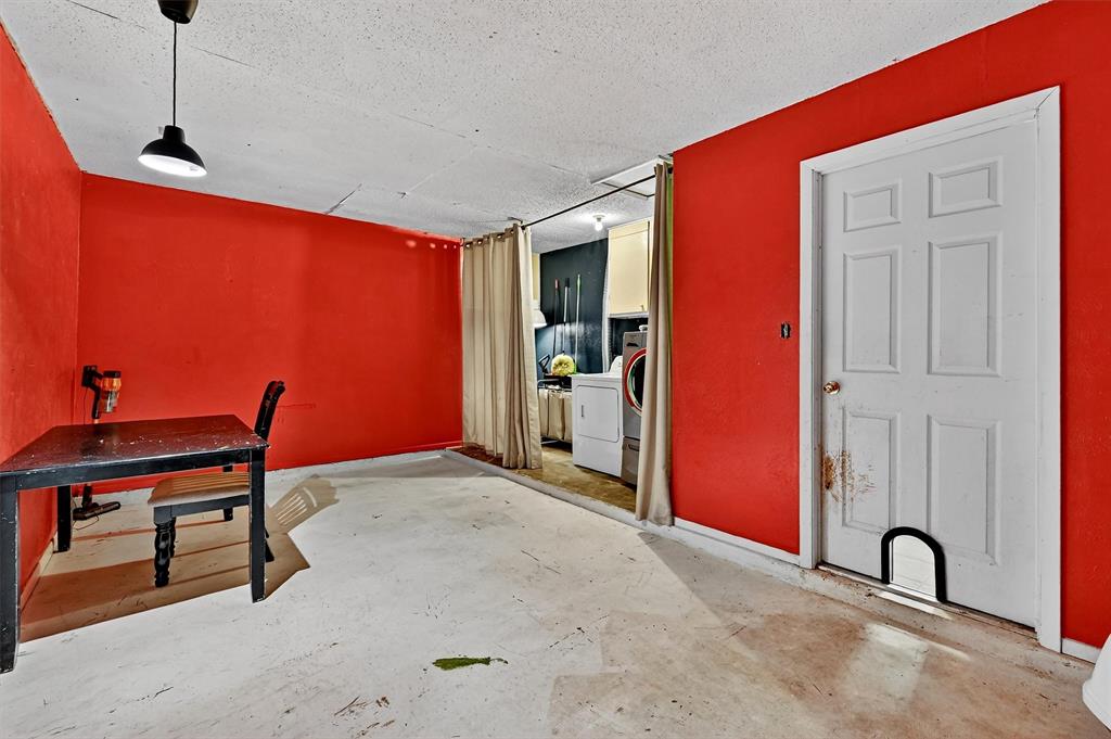 813 Glen Key Street Denison, TX 75020 - Photo 12 of 28