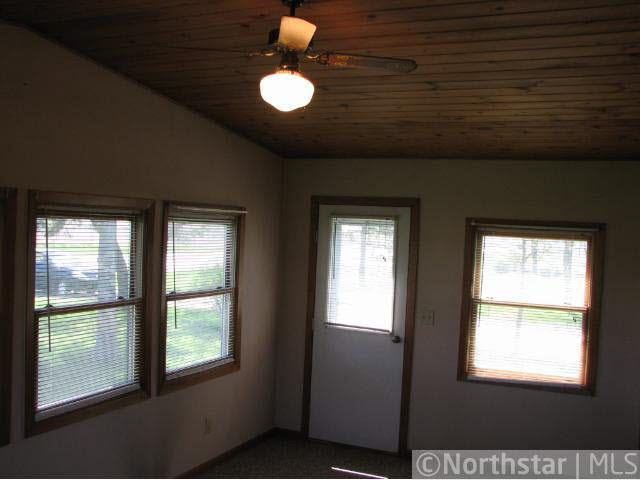 9115 Imperial Road Royalton, MN 56373 - Photo 3 of 8 Gallery Image 3