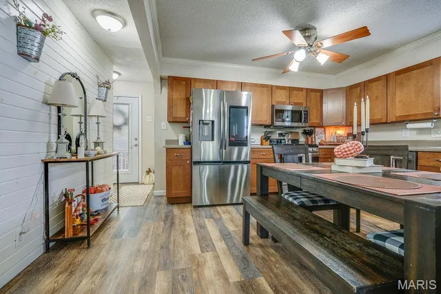 $199,900 | 311 South Hibbard Street, Staunton, IL 62088