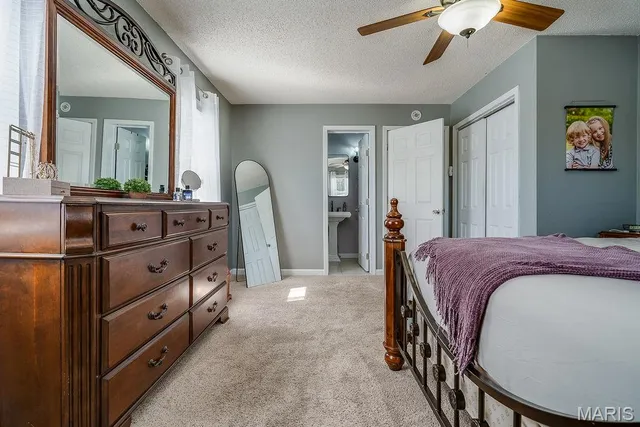 $199,900 | 311 South Hibbard Street, Staunton, IL 62088