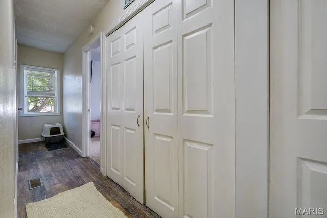 $203,000 | 311 South Hibbard Street, Staunton, IL 62088